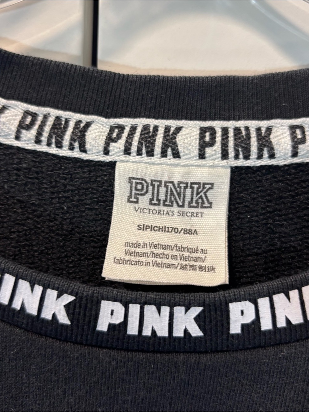 PINK Victoria’s Secret Cotton Blend Pullover Sweatshirt Dog Logo Black Crewneck - Picture 2 of 5